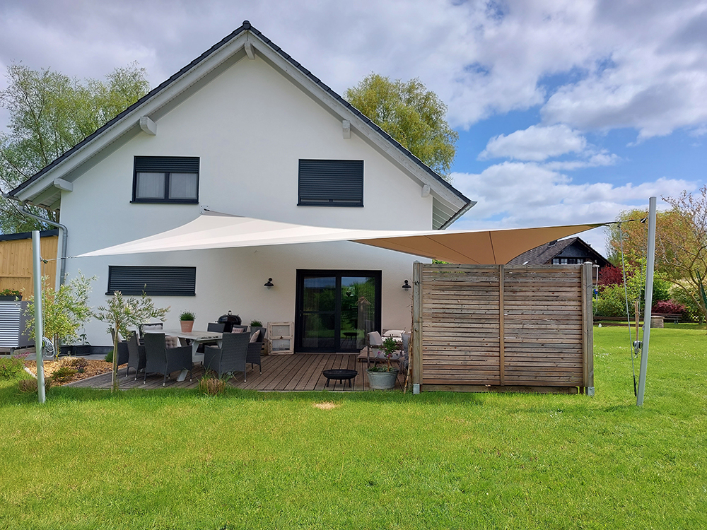 manuellesSonnensegel